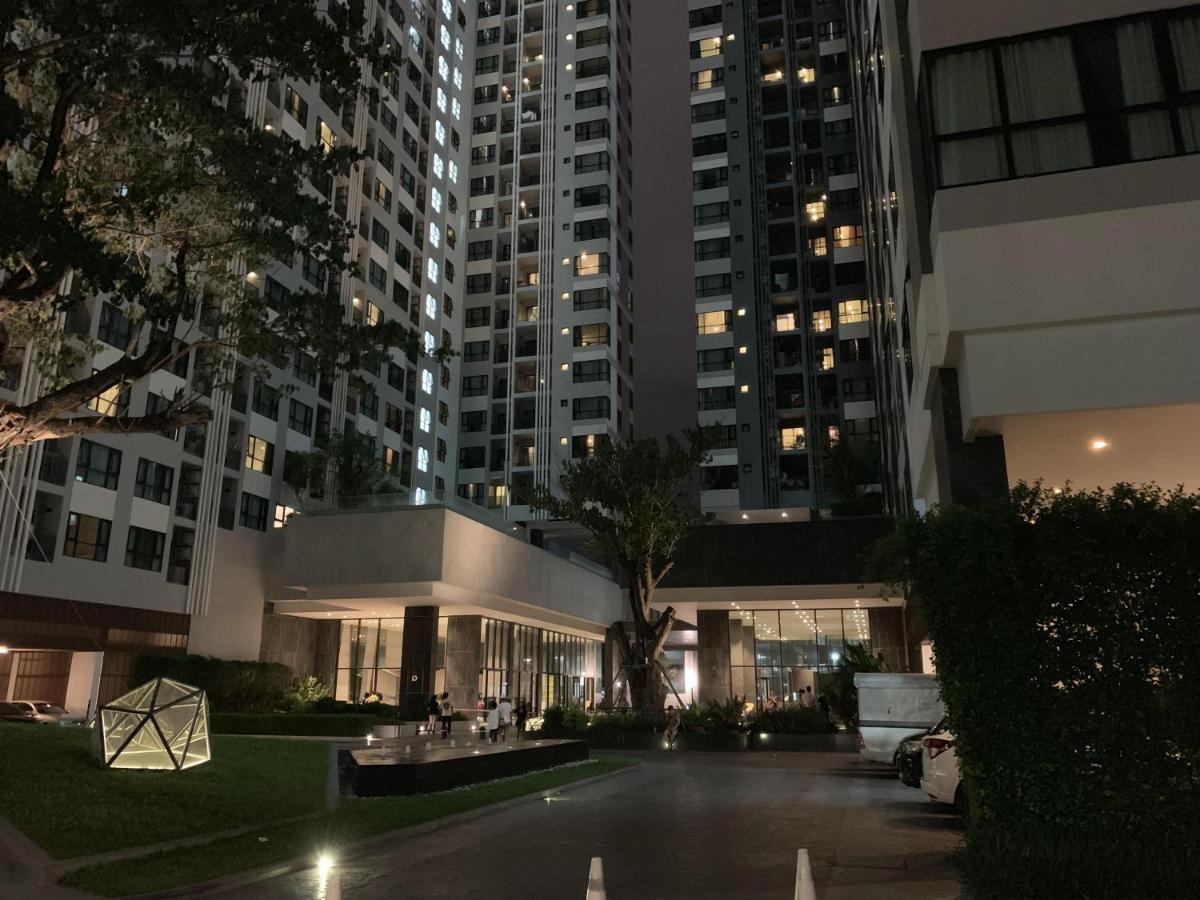 The Base Central Pattaya Thai מראה חיצוני תמונה