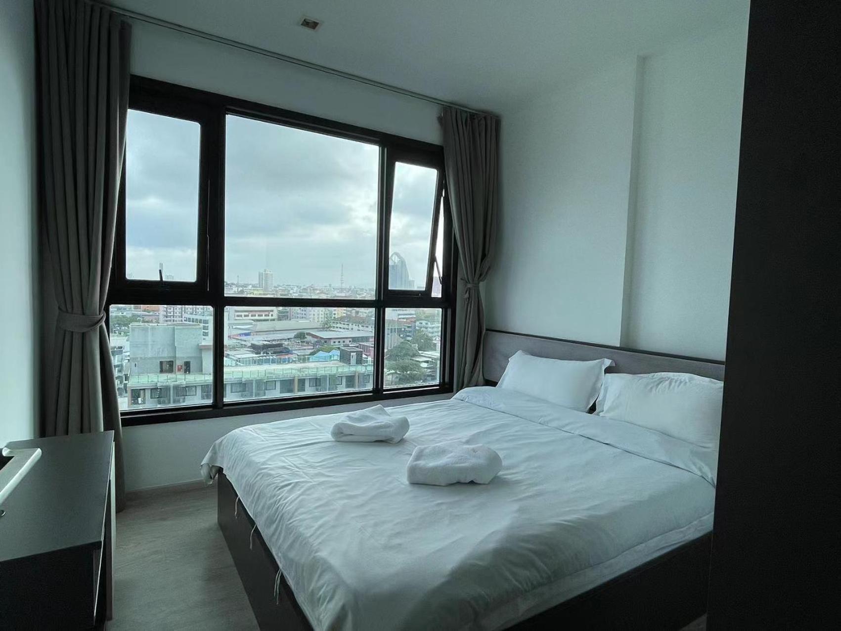 The Base Central Pattaya Thai מראה חיצוני תמונה